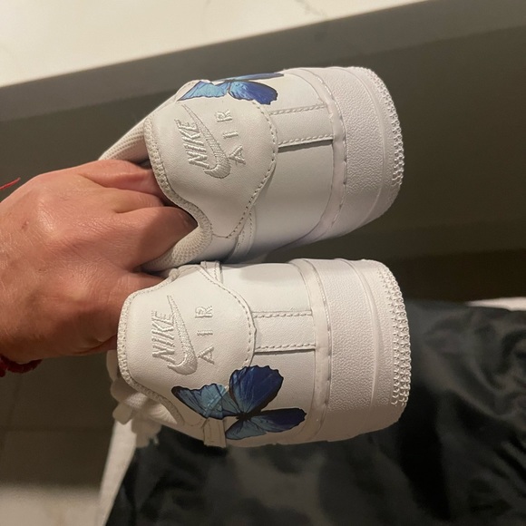 Custom Nike uptown with butterflies NWOT No Box - Picture 5 of 10